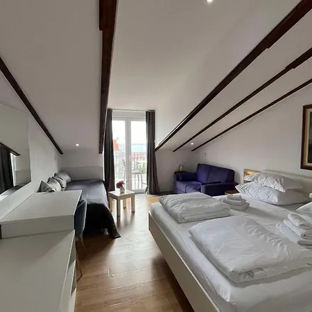 And With A Swimming Pool Hvar - 24309 بيت ضيافة